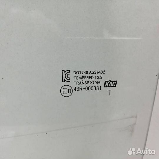 Стекло двери задней левой Hyundai Solaris 2010-201