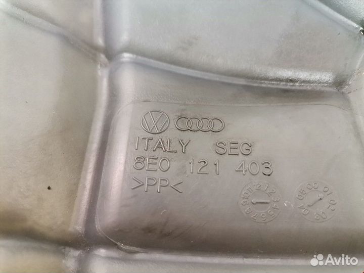 Бачок расширительный Audi A4 B5 рест. 2001