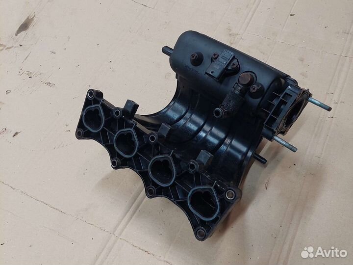 Впускной коллектор Hyundai Accent 2