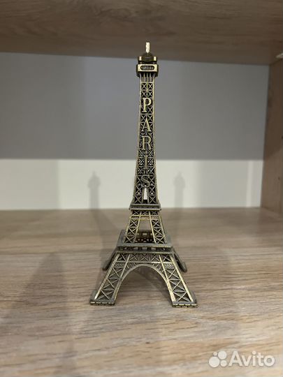 Эйфелева башня