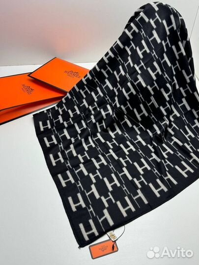 Шерстяной платок Hermes
