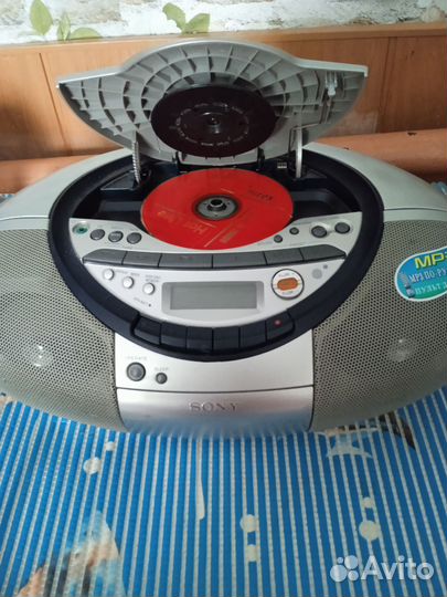 Cd магнитола sony CFD-S35CP