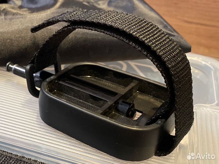 Doona Застёжка-липучка на педаль Liki Pedal аналог