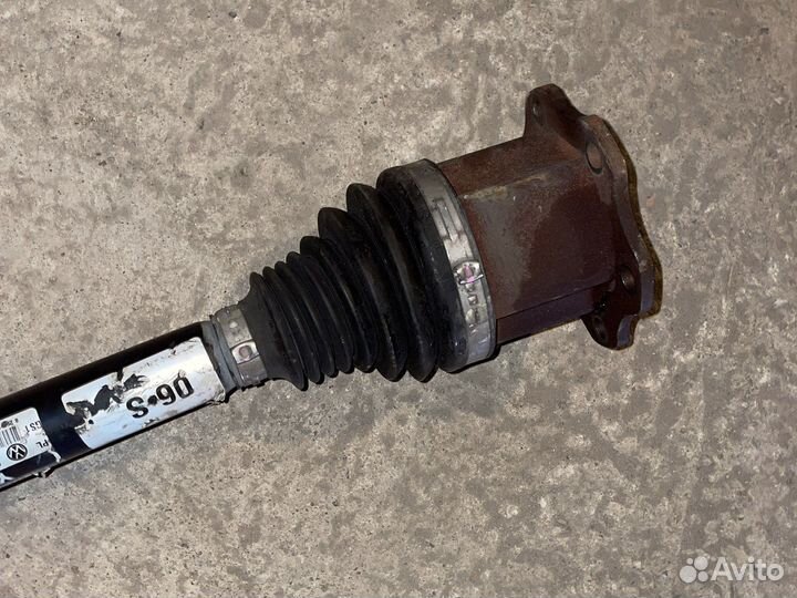 Привод в сборе Audi A4(B8)