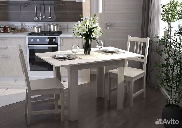 Стол кухонный