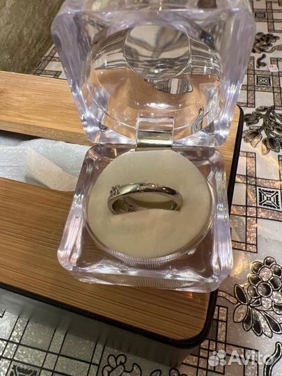 Кольцо Перышки