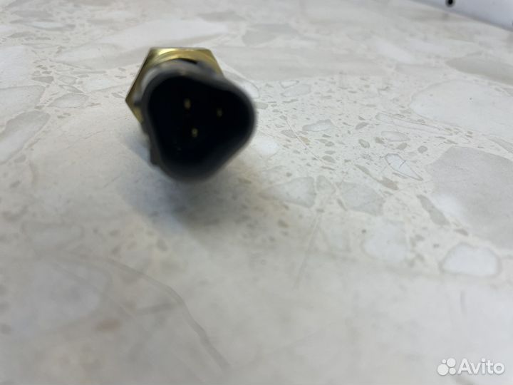 Датчик температуры радиатора honda CBR929