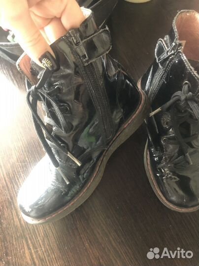 Ботинки лаковые для девочки 28 размер Pablosky