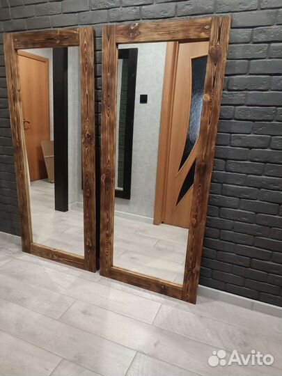 Новые зеркала в деревянной раме