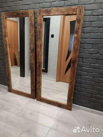 Новые зеркала в деревянной раме