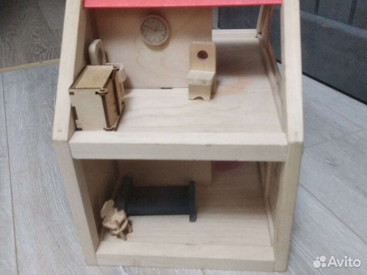 Домик кукольный