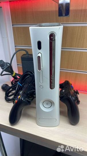 Игровая приставка - Xbox 360