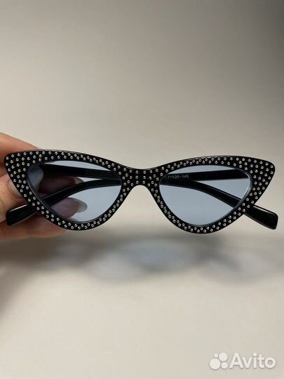 Солнцезащитные очки женские