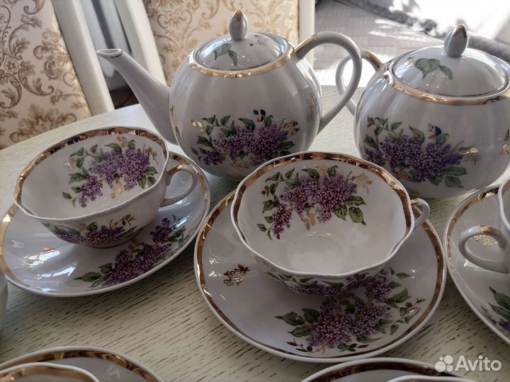 Чайный и столовый сервиз Сирень Дулево