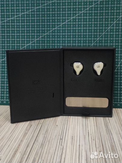 Внутриканальные наушники KZ ZAS (7BA x 1DD)