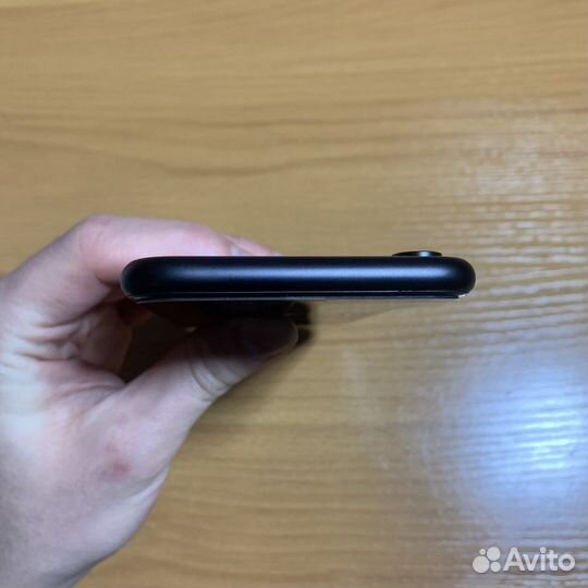 Телефон iPhone Xr