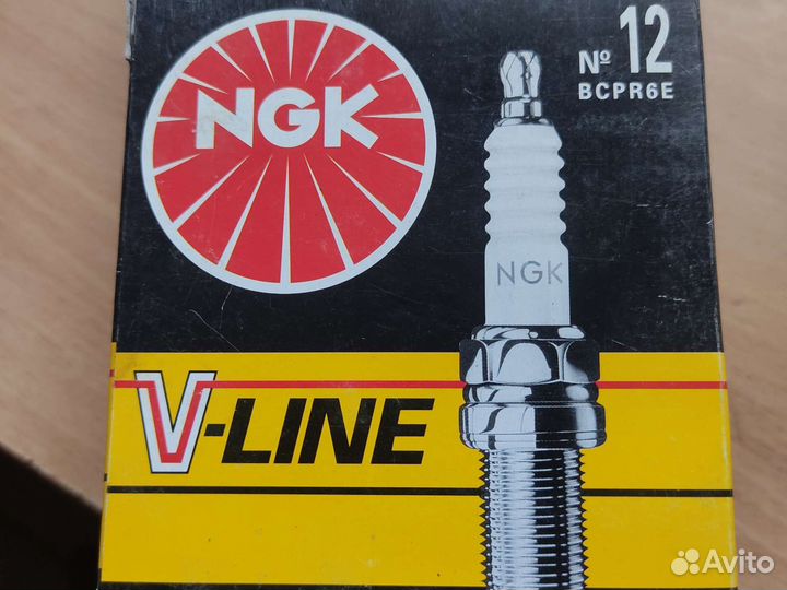 Свечи зажигания ngk#12 на 16 кл.дв
