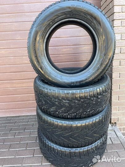 Nokian Tyres Hakkapeliitta R2 SUV 285/60 R18 116R