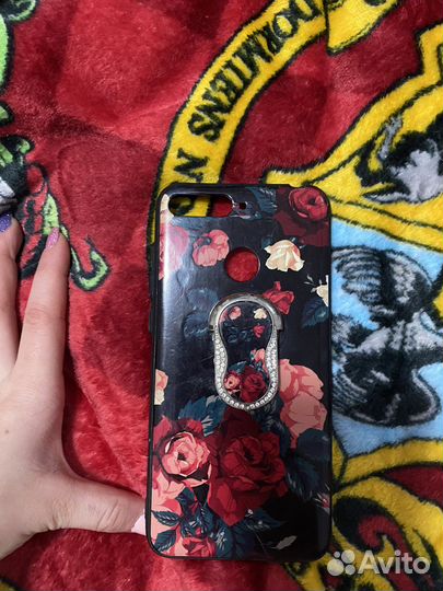 Чехлы на телефон
