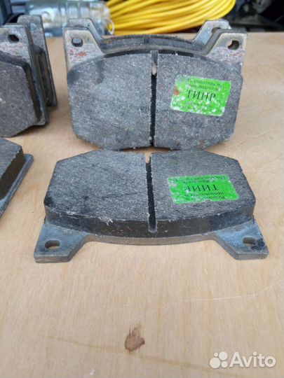 Тормозные колодки москвич