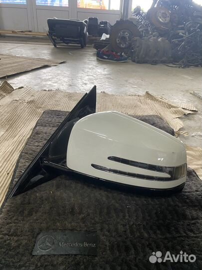 Левое зеркало Mercedes Benz W212 белое без зоны