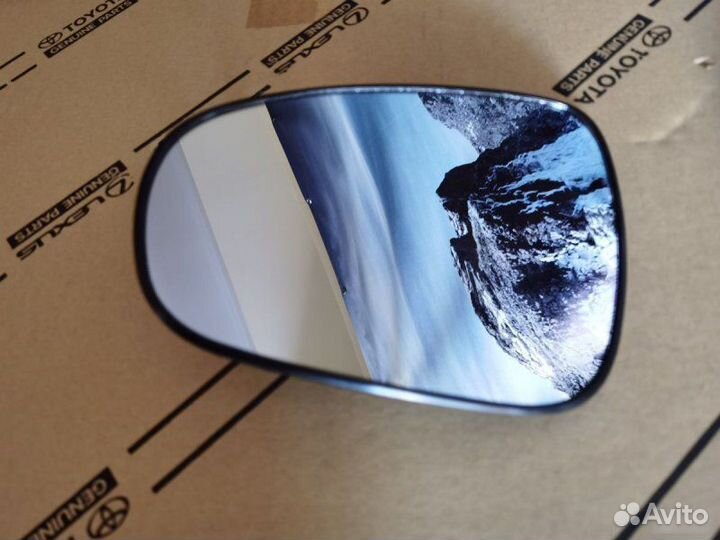 Зеркальный элемент Lexus Es