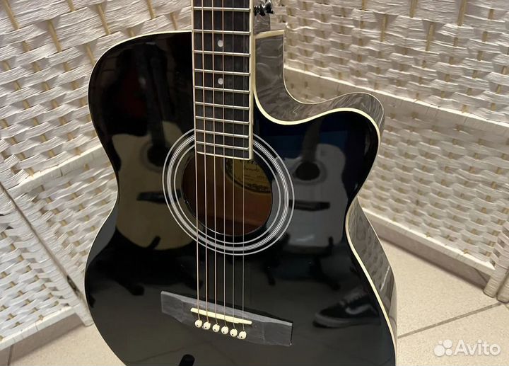 Акустическая гитара belucci