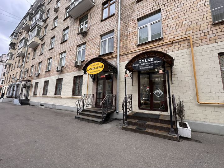 Доля в квартире-студии, 10,2 м², 1/6 эт.