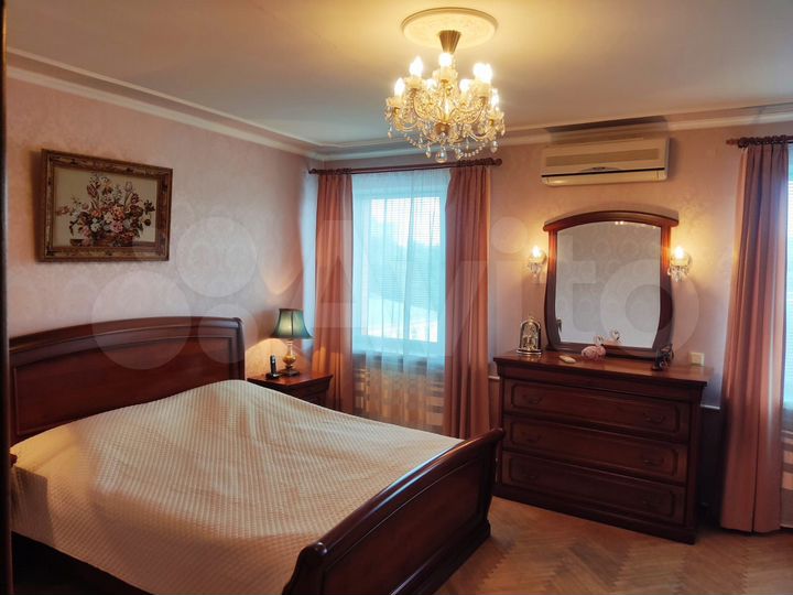 3-к. квартира, 112 м², 5/6 эт.