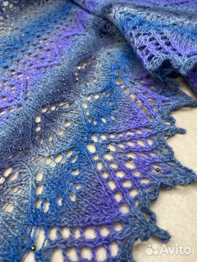 Шаль из шерсти Дундага