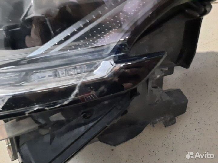 Фара передняя левая Lexus Lx570 2015+