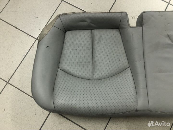 Задний ряд сидений Mercedes Benz W211