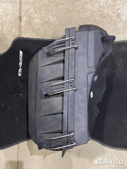 Корпус воздушного фильтра Mercedes-Benz E-Class