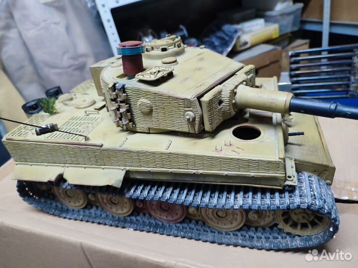 Танк Тигр 1 : 16