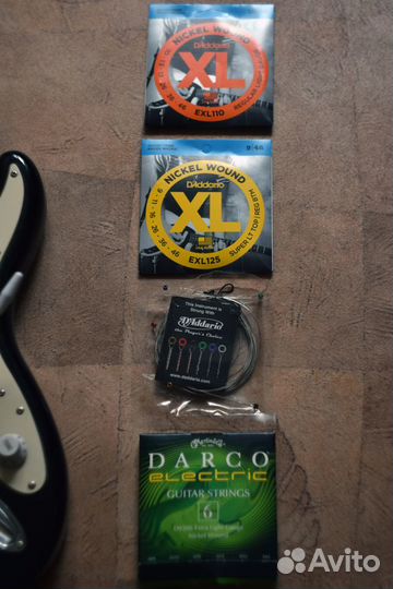 Гитара Rockdale + струны