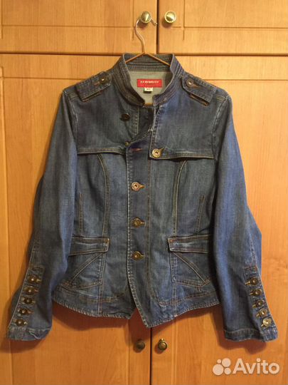 Джинсовая куртка