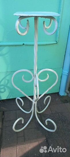 Подставка для цветов напольная металлическая
