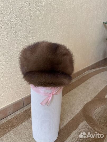 Берет женский норковый