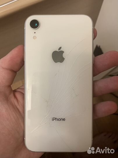 iPhone Xr, 64 ГБ