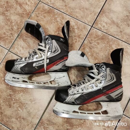 Коньки хоккейные bauer vapor X1.0