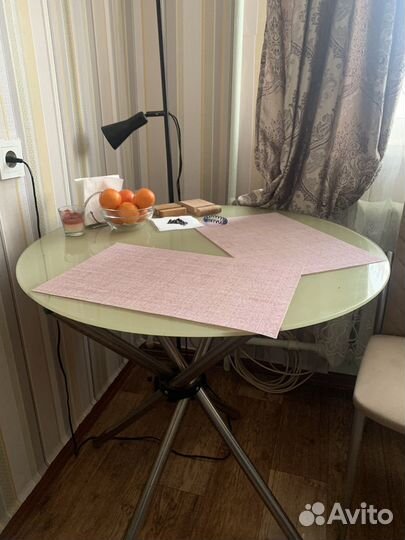 Кухонный стол