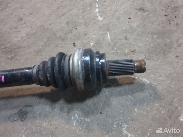 Привод в сборе правый BMW 5 F10 / F11