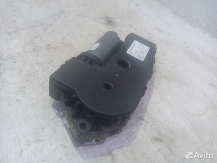 Моторчик люка Мерседес W222 S