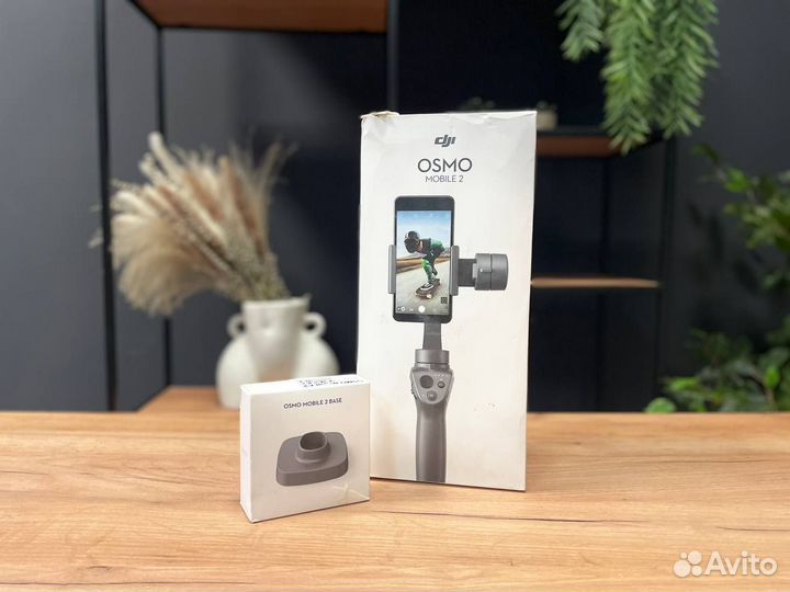 Стабилизатор для смартфона DJI Osmo Mobile 2