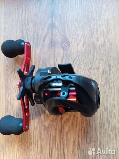 Катушка на спиннинг 2000 и кастинга