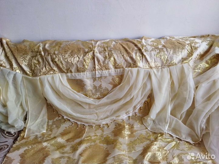 Комплект новых штор с ламбрекеном