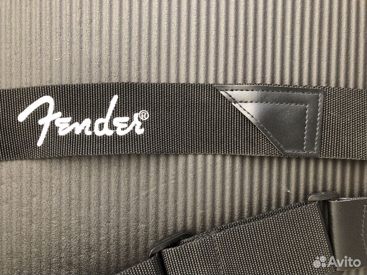 Ремень для гитары Fender Strap White Logo 2’’