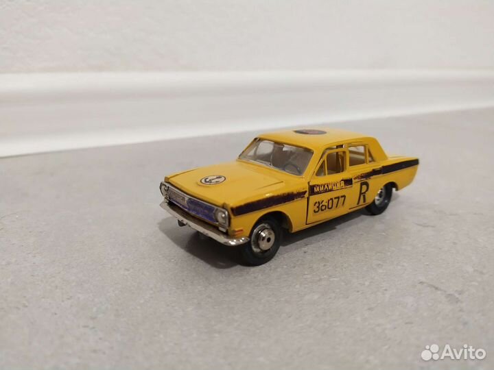 Модель СССР 1 43 Волга газ 24