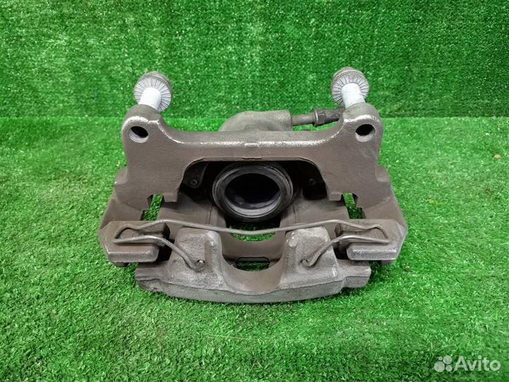 Суппорт тормозной передний правый Audi A4 (8K B8)