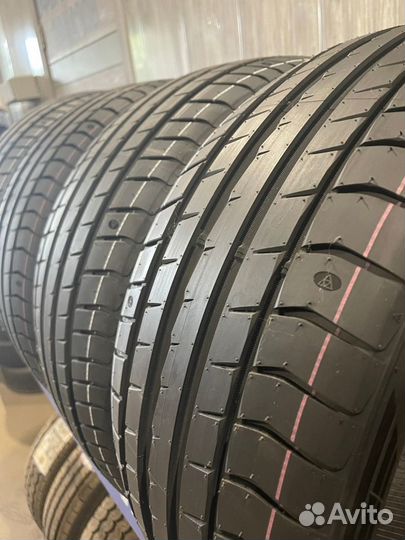 Triangle EffeXSport TH202 235/45 R17 96Y